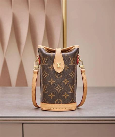 lv 薯條包|Louis Vuitton 2022新款「薯條包」三萬入手♡經典老花賣到缺 .